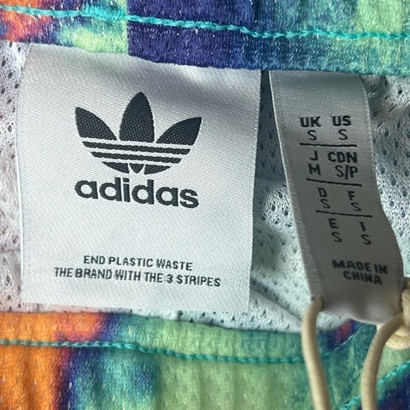 NWT Adidas S AOP Mesh Shorts Multicolor Galaxy Paint Splatter Performance Shorts - Picture 7 of 11